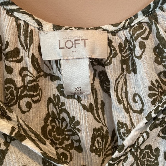 Loft Blouse - Picture 2 of 5